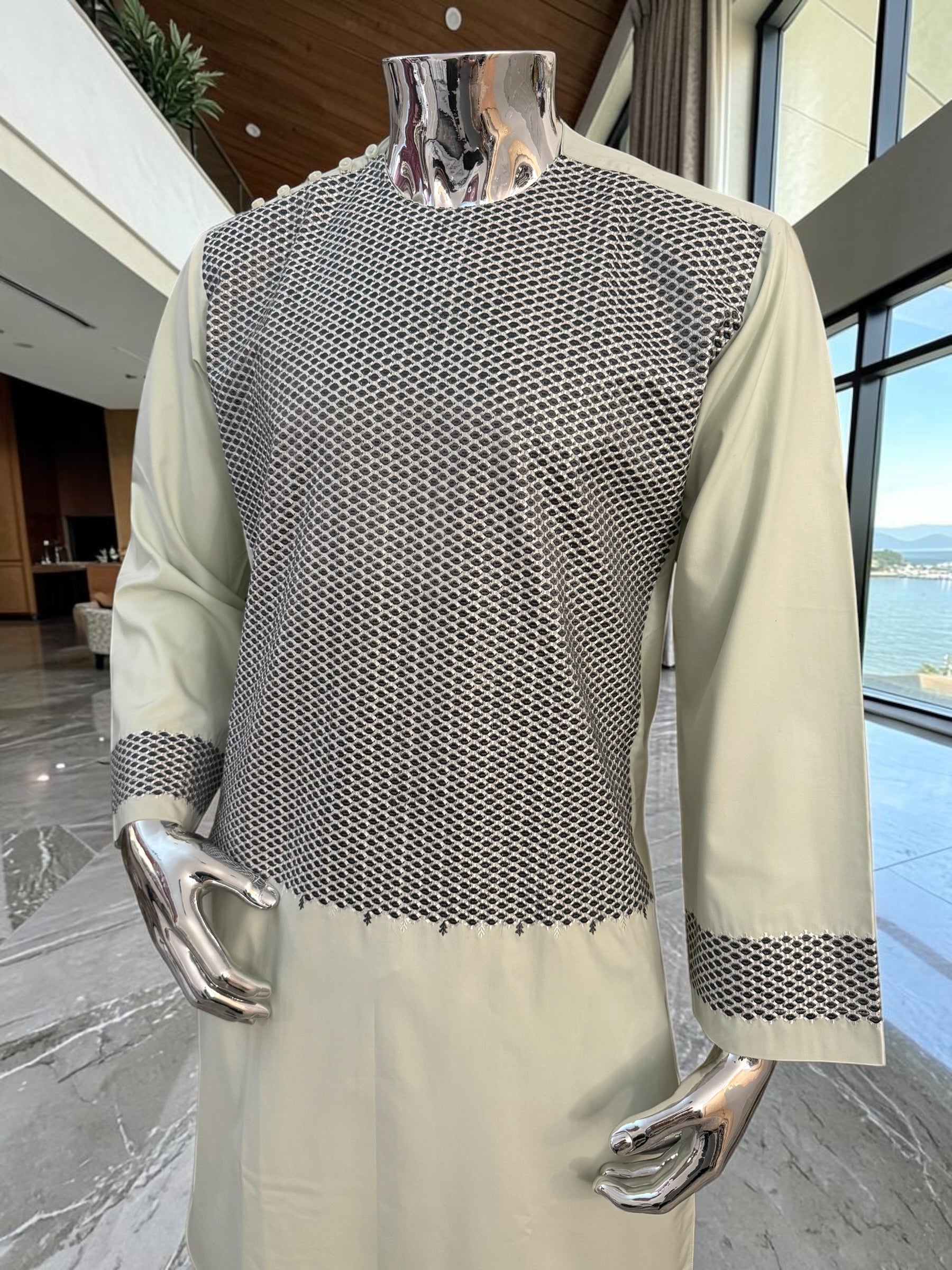 Medium Men’s Pistachio Green Perahan o Tunban with Charcoal Machine Embroidery – Traditional Afghan Outfit