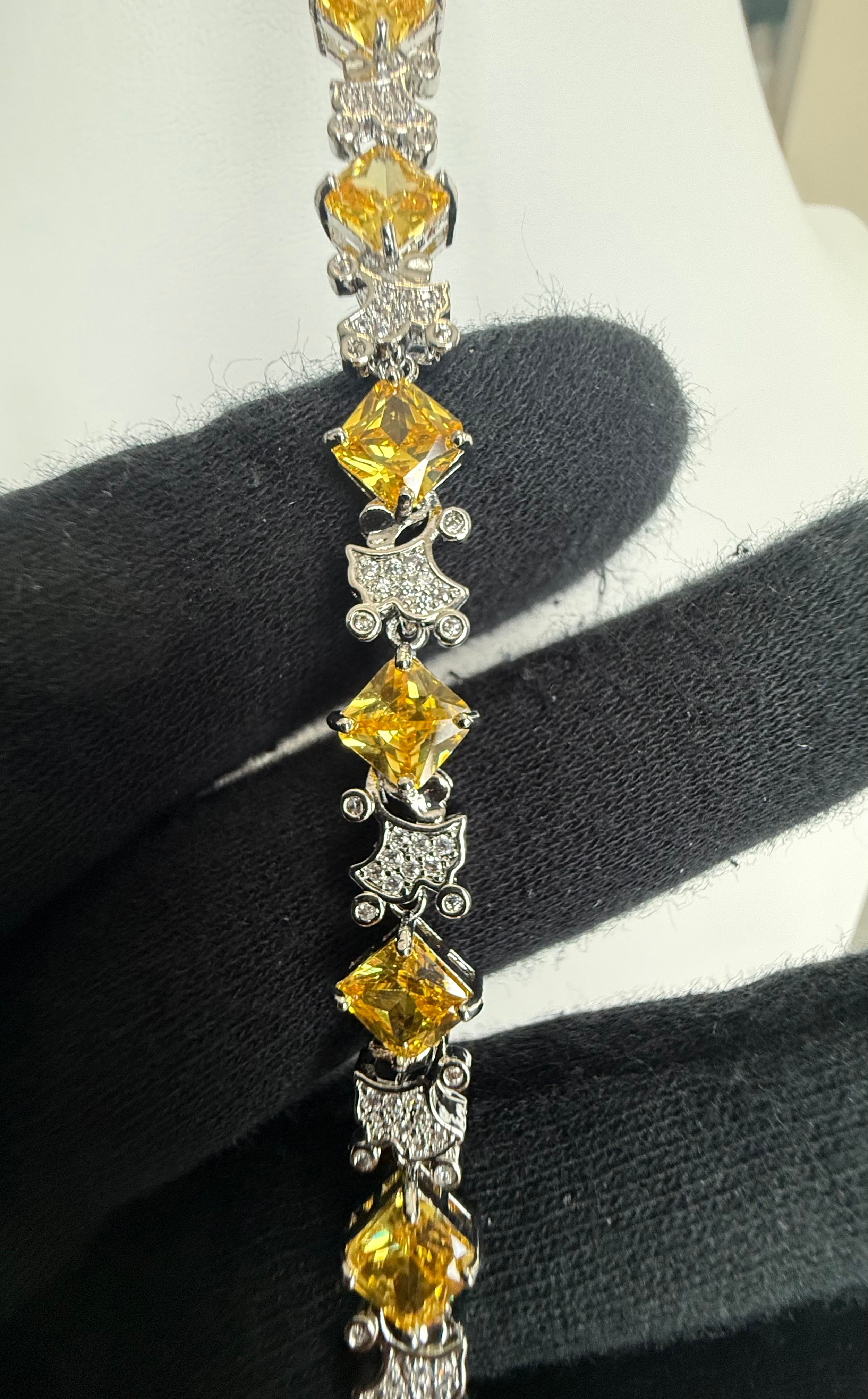 Golden Yellow Princess-Cut Crystal Link Bracelet – Silver Tone Statement Jewelry 7139