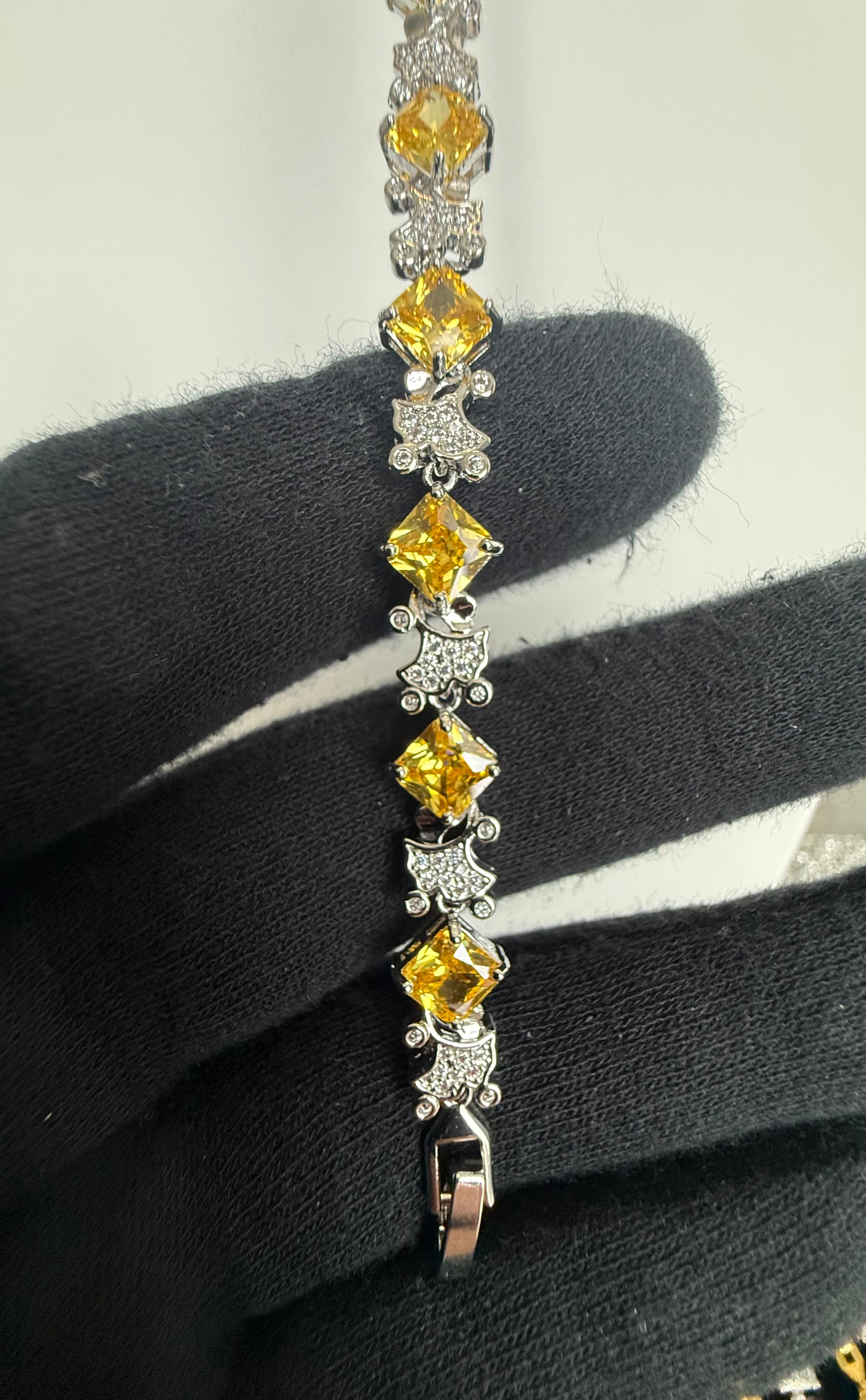 Golden Yellow Princess-Cut Crystal Link Bracelet – Silver Tone Statement Jewelry 7139