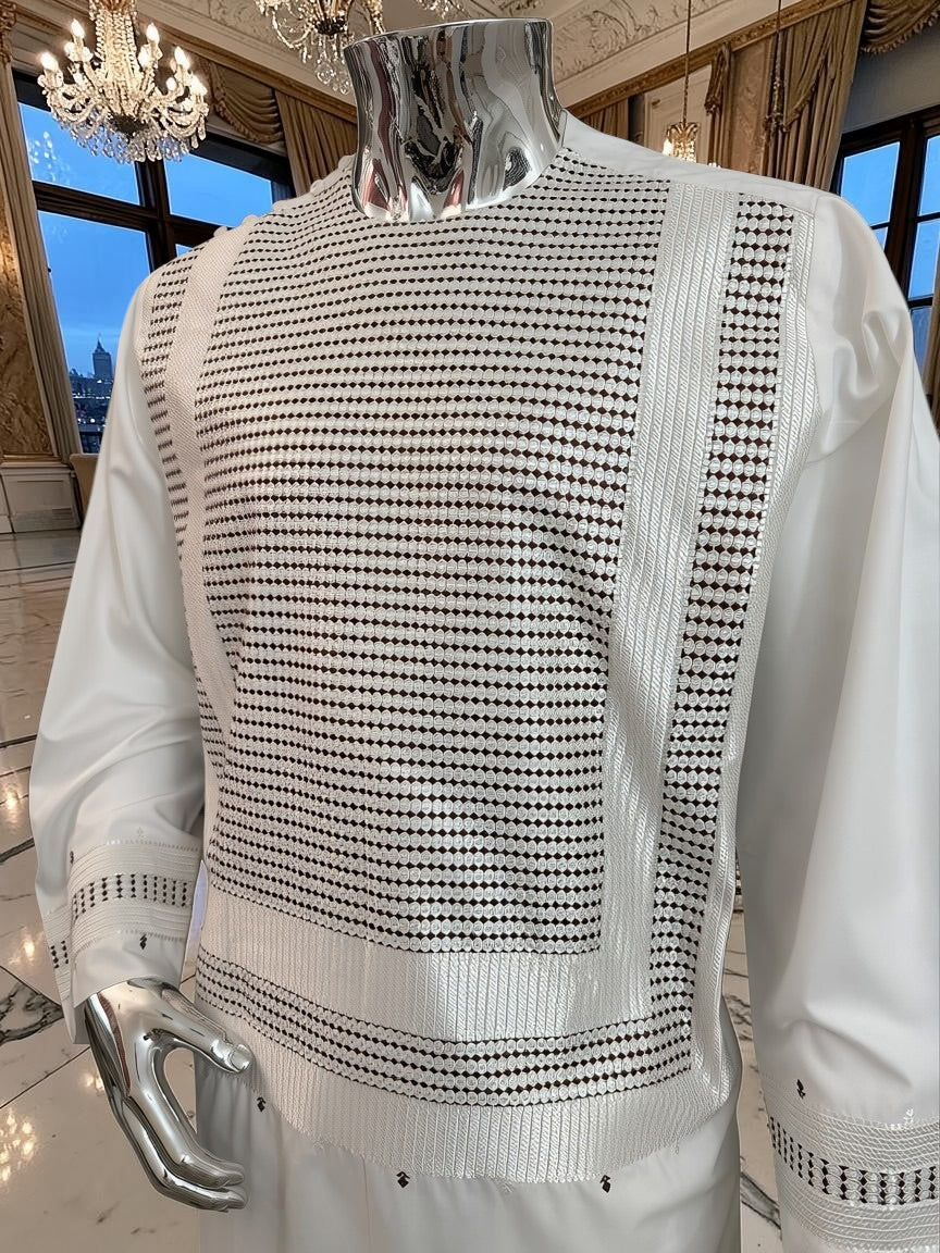 Large Off White Machine Embroidered Yakhan Parahan Tunban – Premium Afghan Traditional Outfit