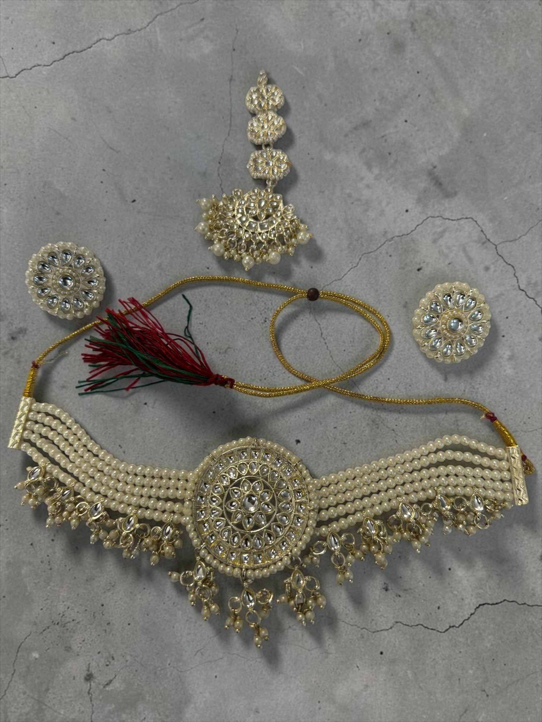 Pakistani Indian Afghan Pearl Choker Jewelry Set for Women – Gold Tone Bridal Necklace, Earrings & Maang Tikka | Traditional Ethnic Wedding Jewelry (4-Piece) 021
