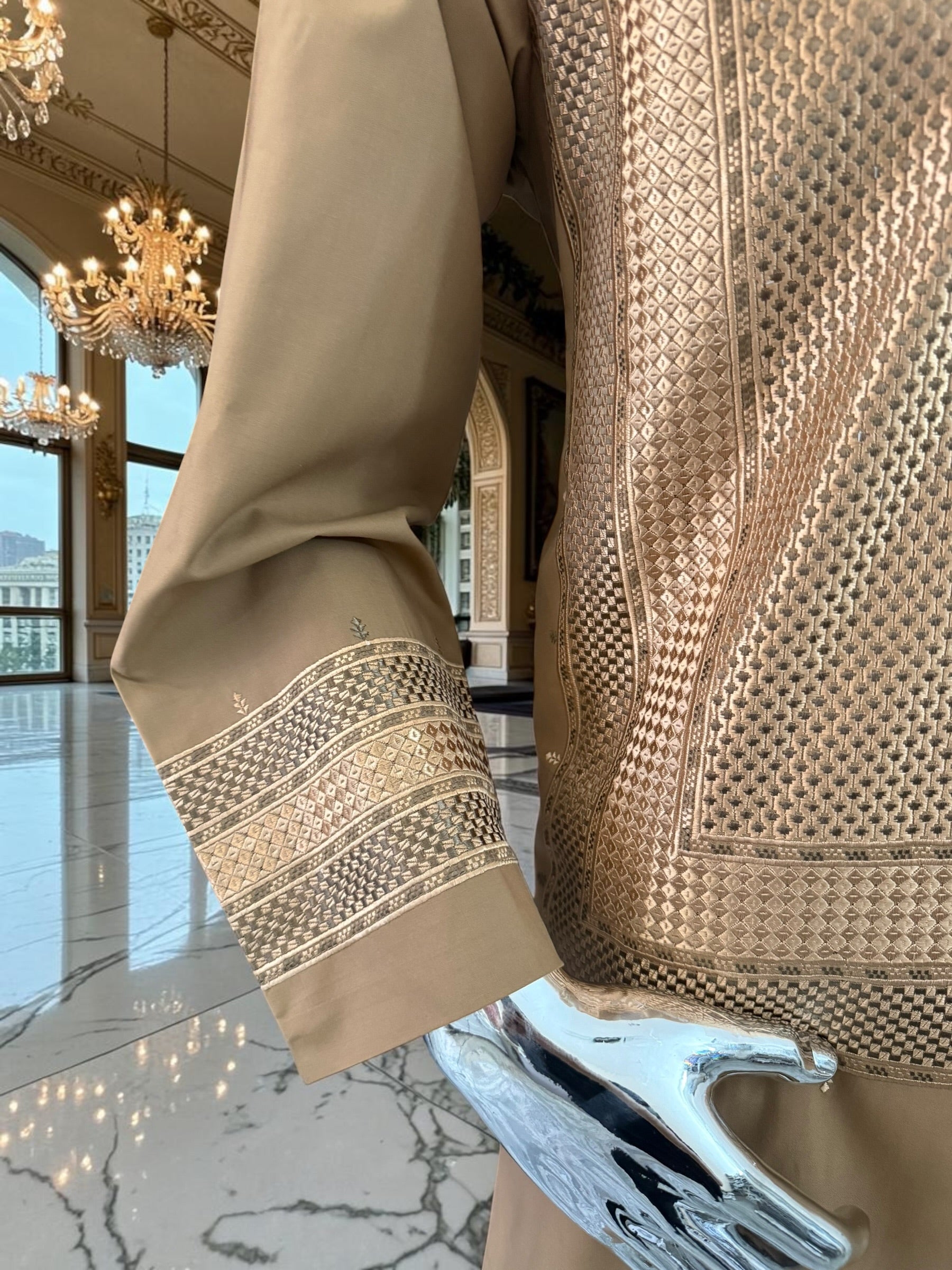 Medium Men’s Premium Camel Brown Parahan Tunban – Luxury Machine Embroidery Afghan Outfit