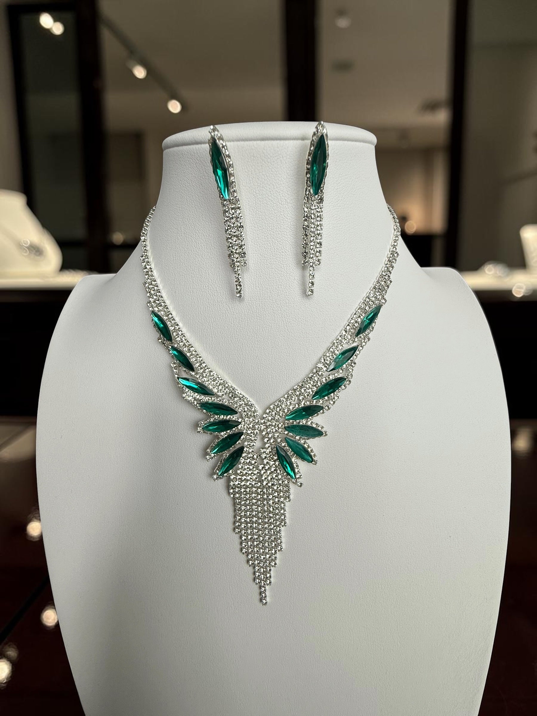 Crystal Rhinestone Statement Necklace & Earrings Set – Silver-Tone Leaf Design with Tassel, 7 Color Options, Jewelry Box Included