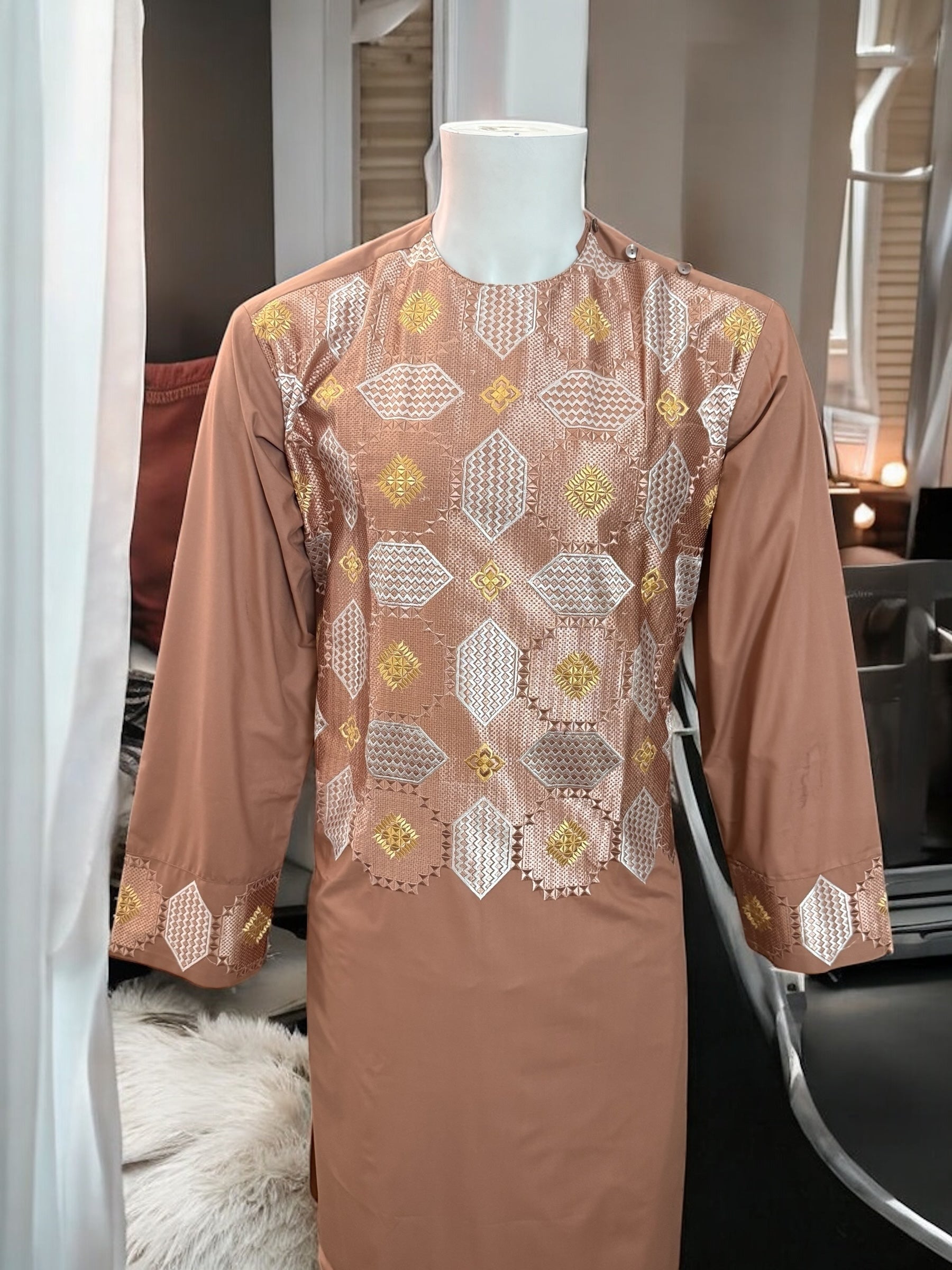 Afghan Parahan Tunban with Machine Khamakdozi Embroidery – Warm Rose Gold White – Medium