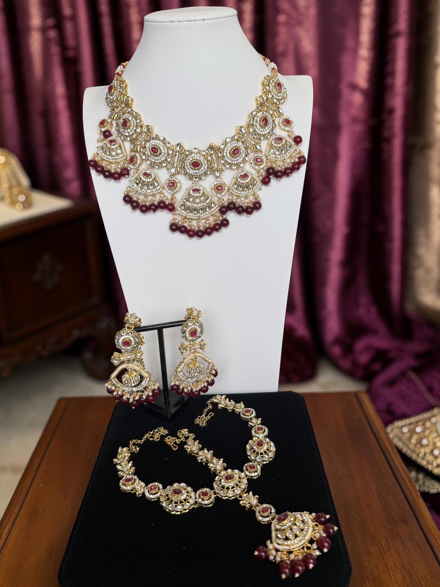 Luxury Kundan Bridal Jewelry Set with Sheeshphool, Necklace & Earrings – Ruby Red, Emerald Green & Pearl White