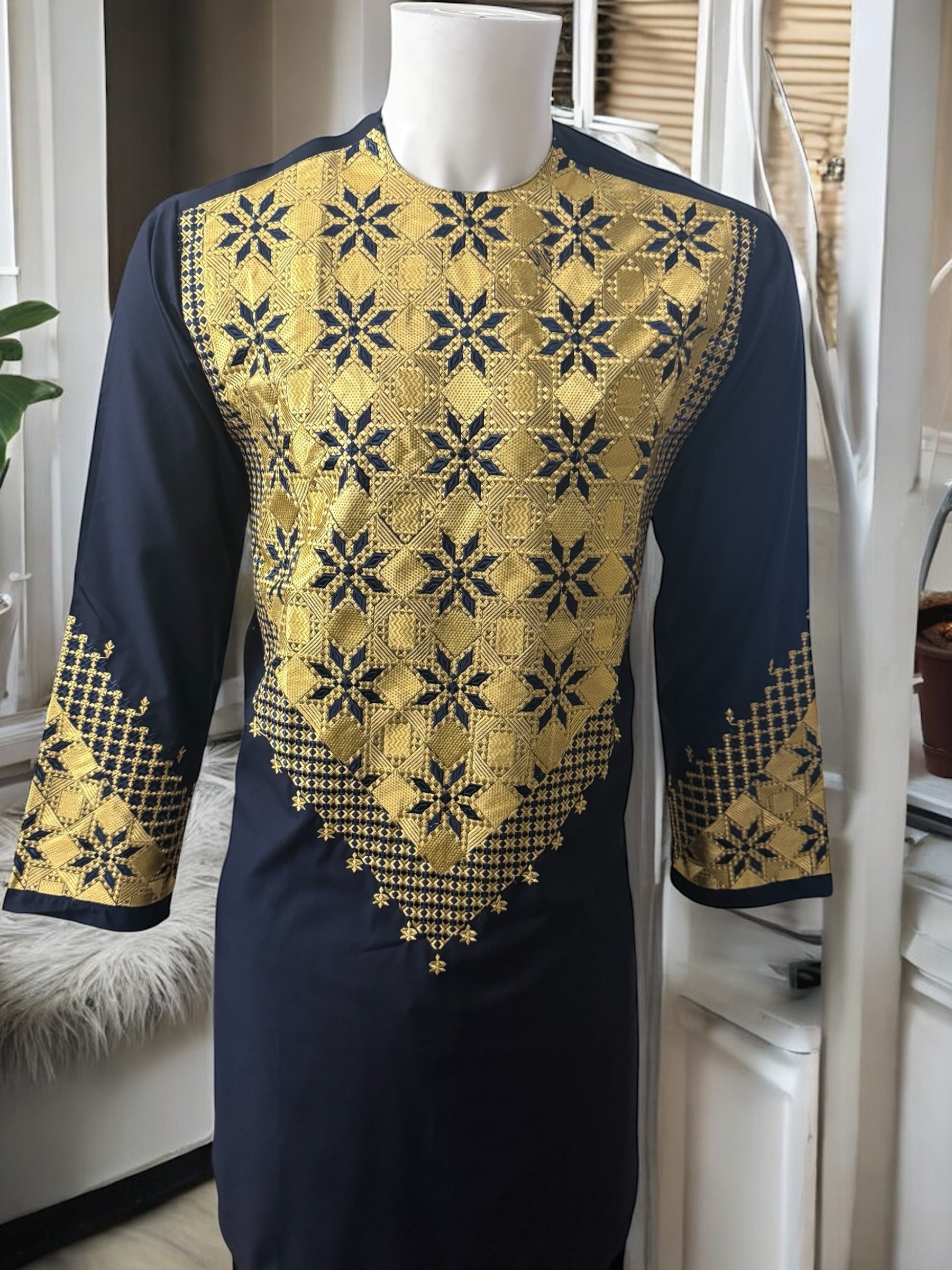 Men’s Navy Blue Parahan Tumban with Gold Embroidery Small