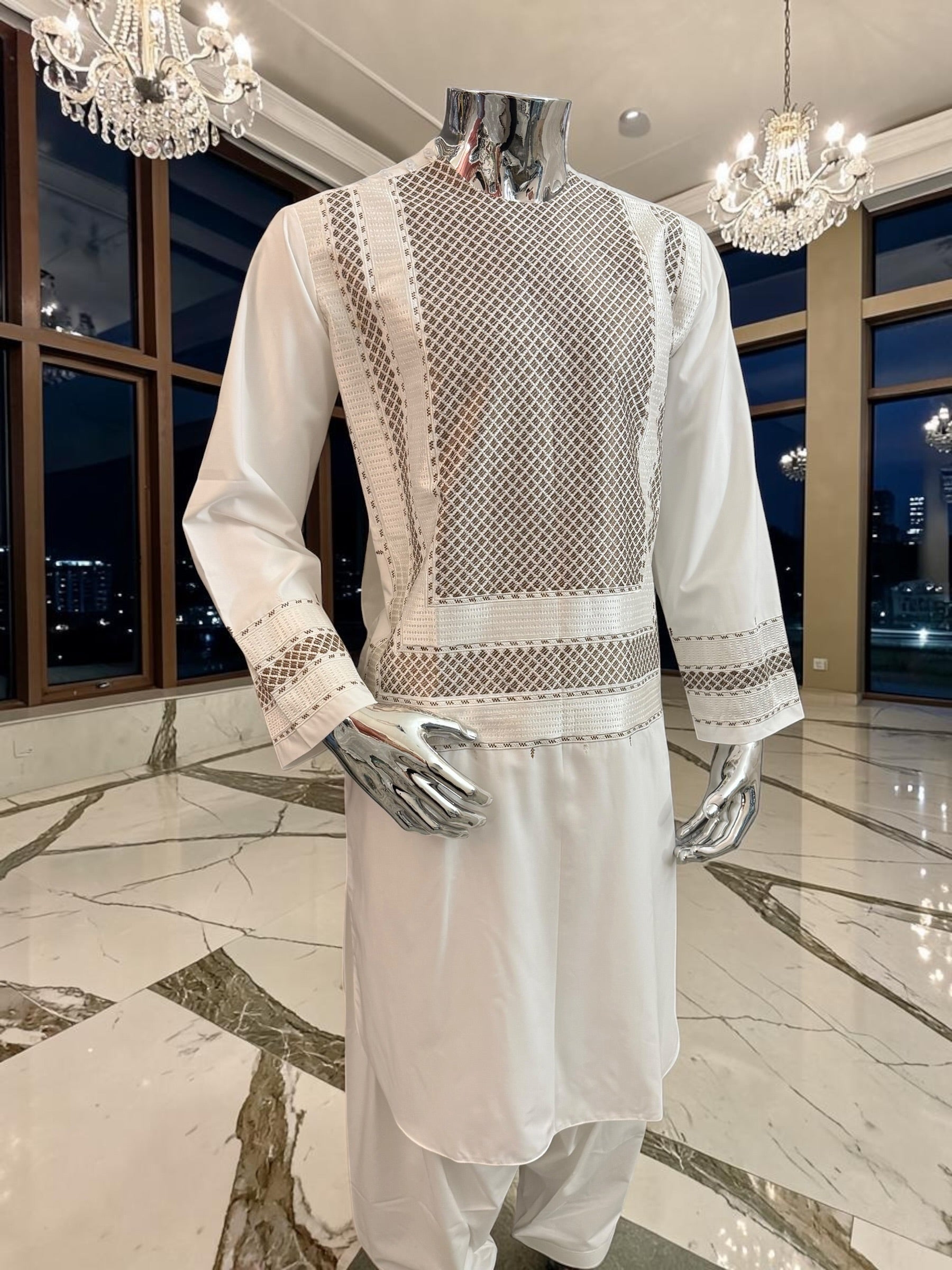 Small Off-White Kandahari Parahan Tunban for Men | Premium Afghan Traditional Wear Yakhandozi