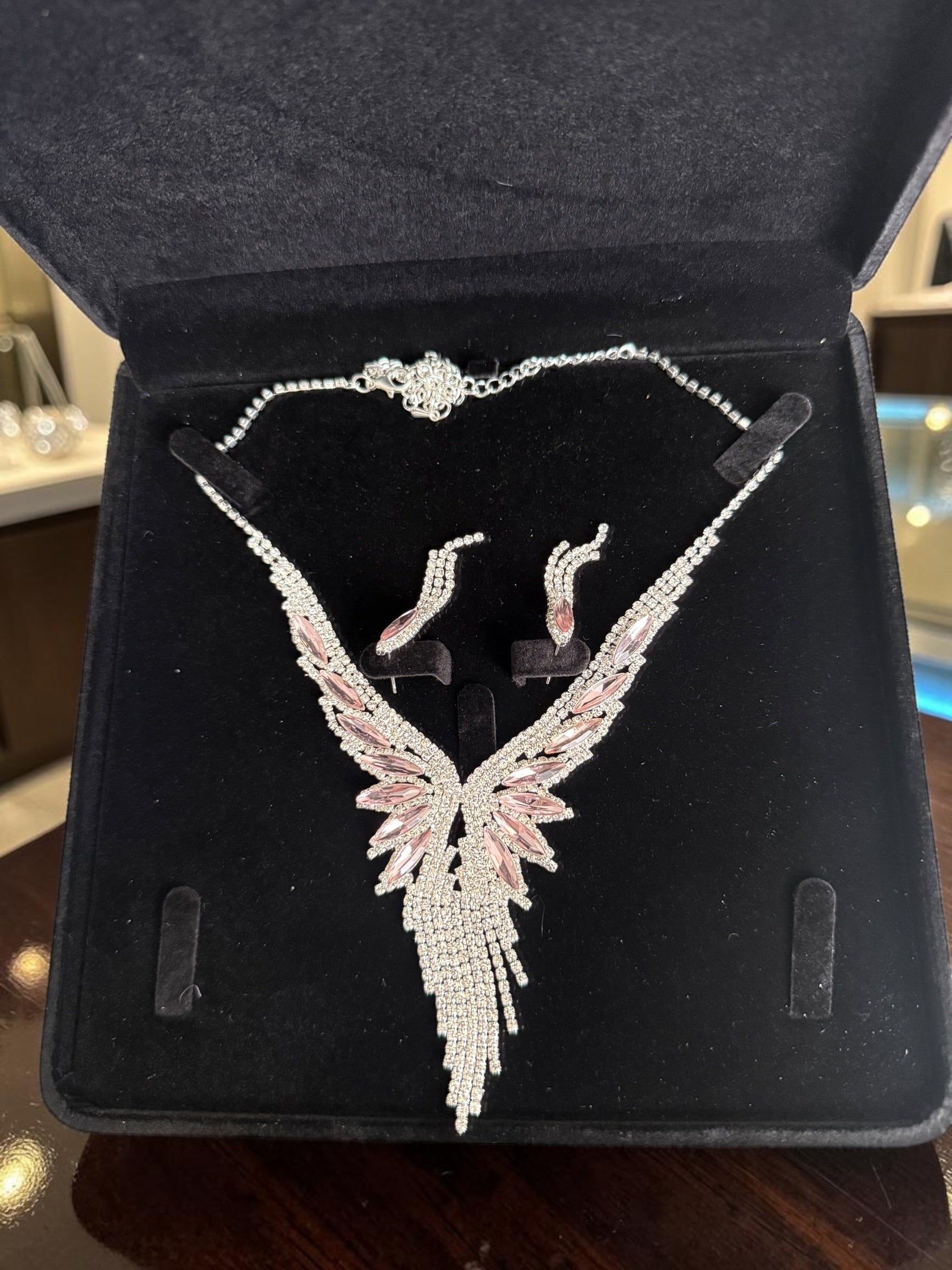 Crystal Rhinestone Statement Necklace & Earrings Set – Silver-Tone Leaf Design with Tassel, 7 Color Options, Jewelry Box Included