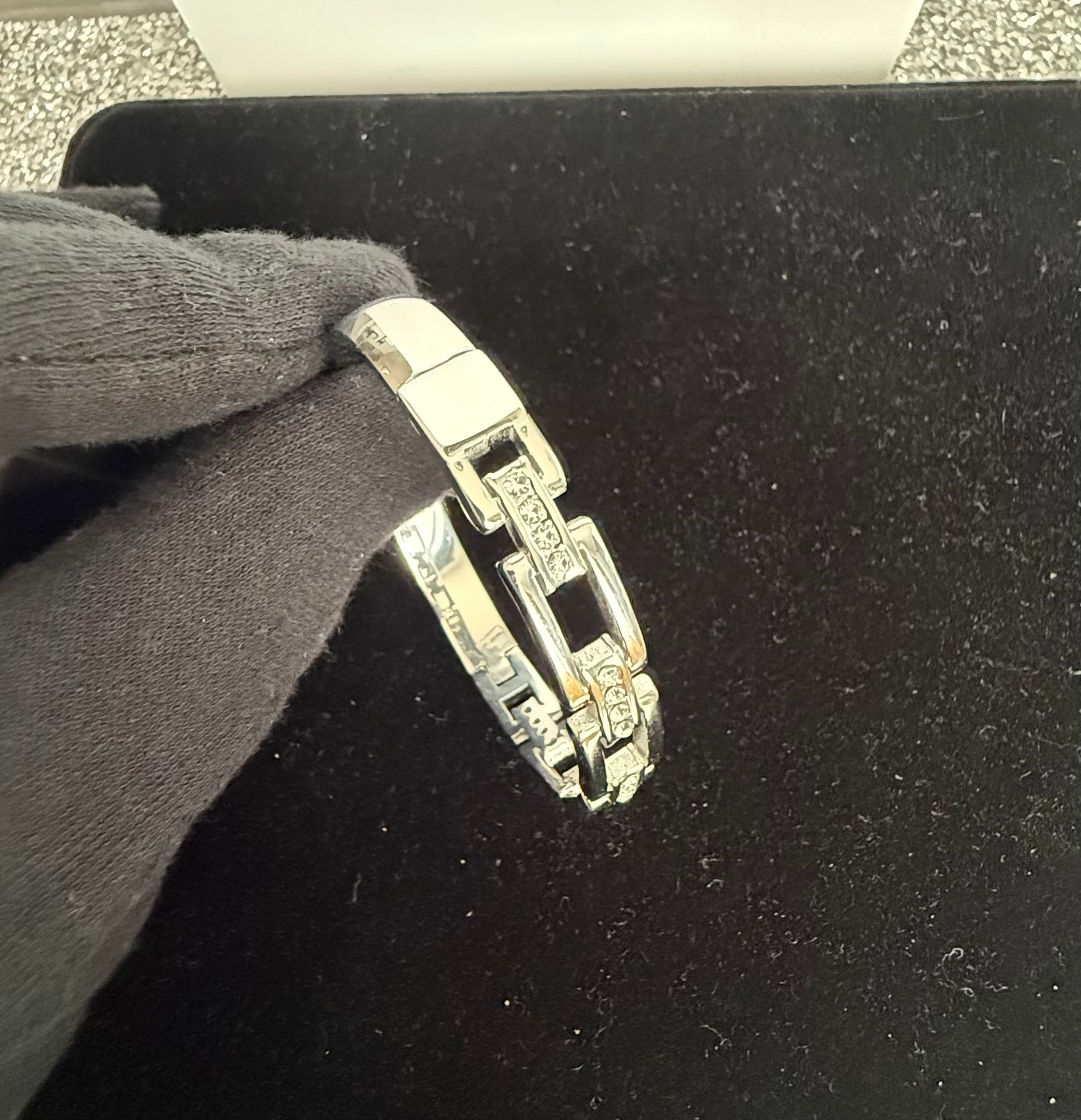 Geometric Crystal Link Stainless Steel Bangle Bracelet – Gold or Silver