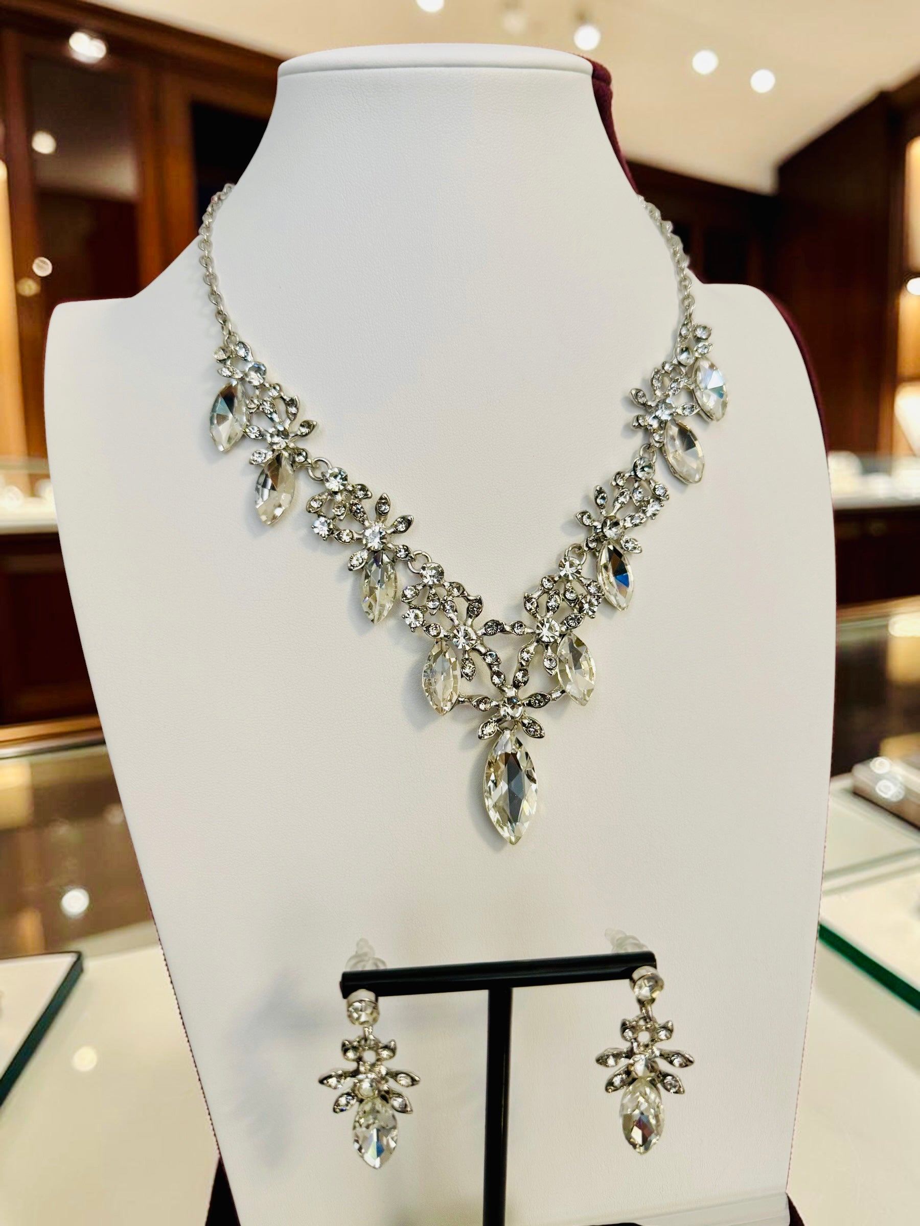Silver-Plated Clear Crystal Necklace & Earrings Set | Elegant Bridal Jewelry 073