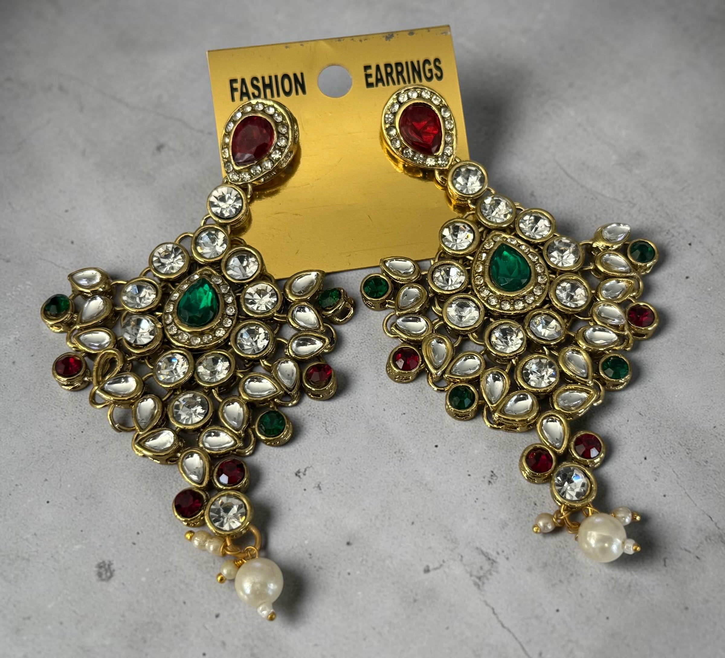 6-Piece Gold-Tone Kundan Full Bridal Jewelry Set with Necklace, Earrings, Nose Ring, Sheeshphool & Ring Bracelets 029