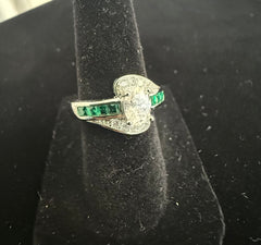 Women’s Moissanite Ring Size 5.5 – Sparkling Elegant Statement Ring. 6020