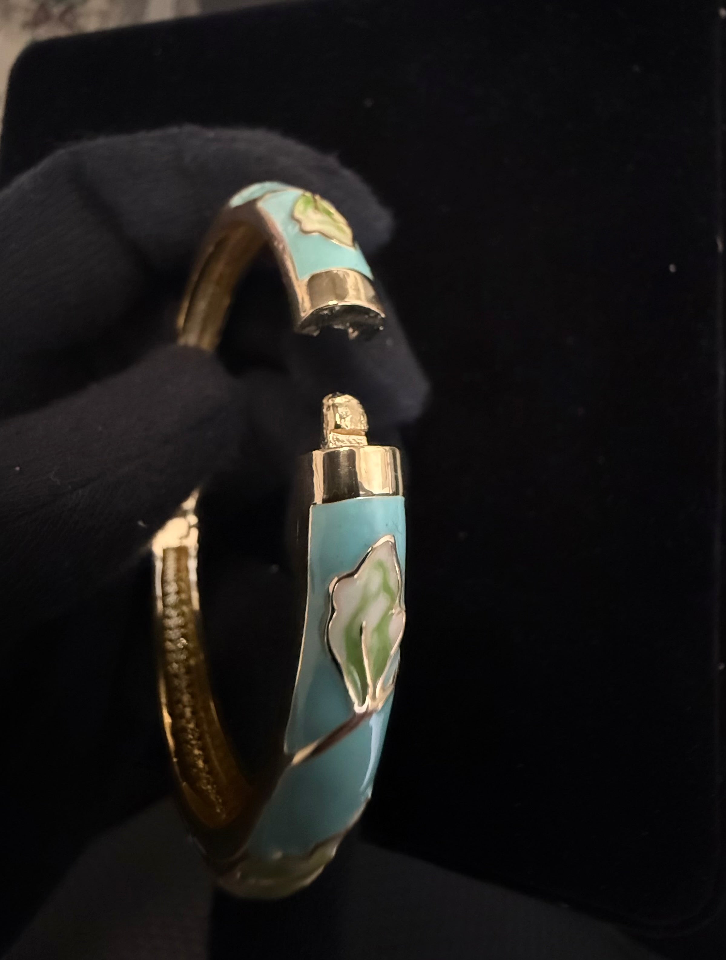 Turquoise Floral Enamel Gold-Tone Bangle Bracelet for Women