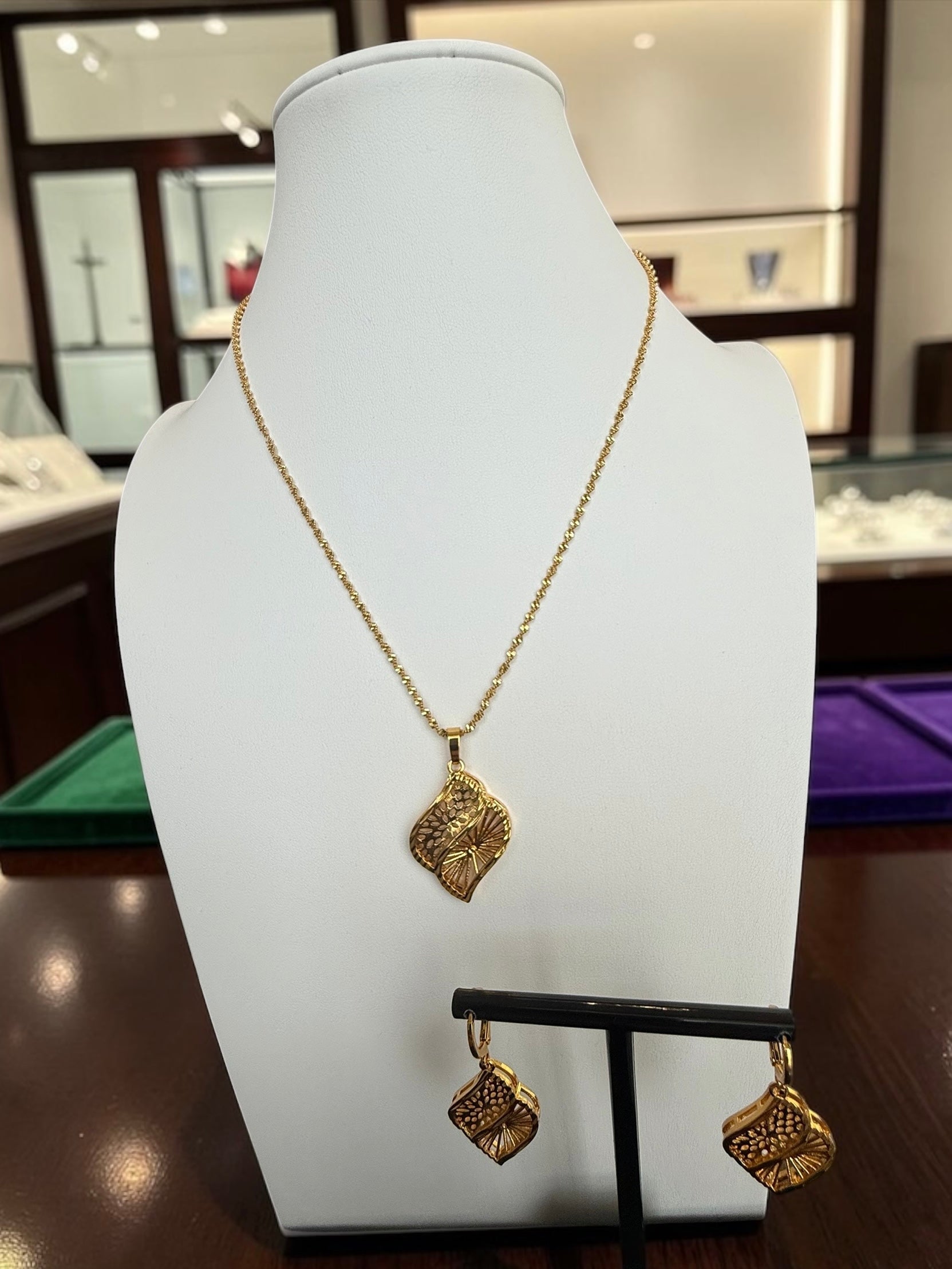 Gold Plated Brass Leaf Pendant Necklace & Dangle Earrings Set for Women | Elegant Nature-Inspired Jewelry Set 6092