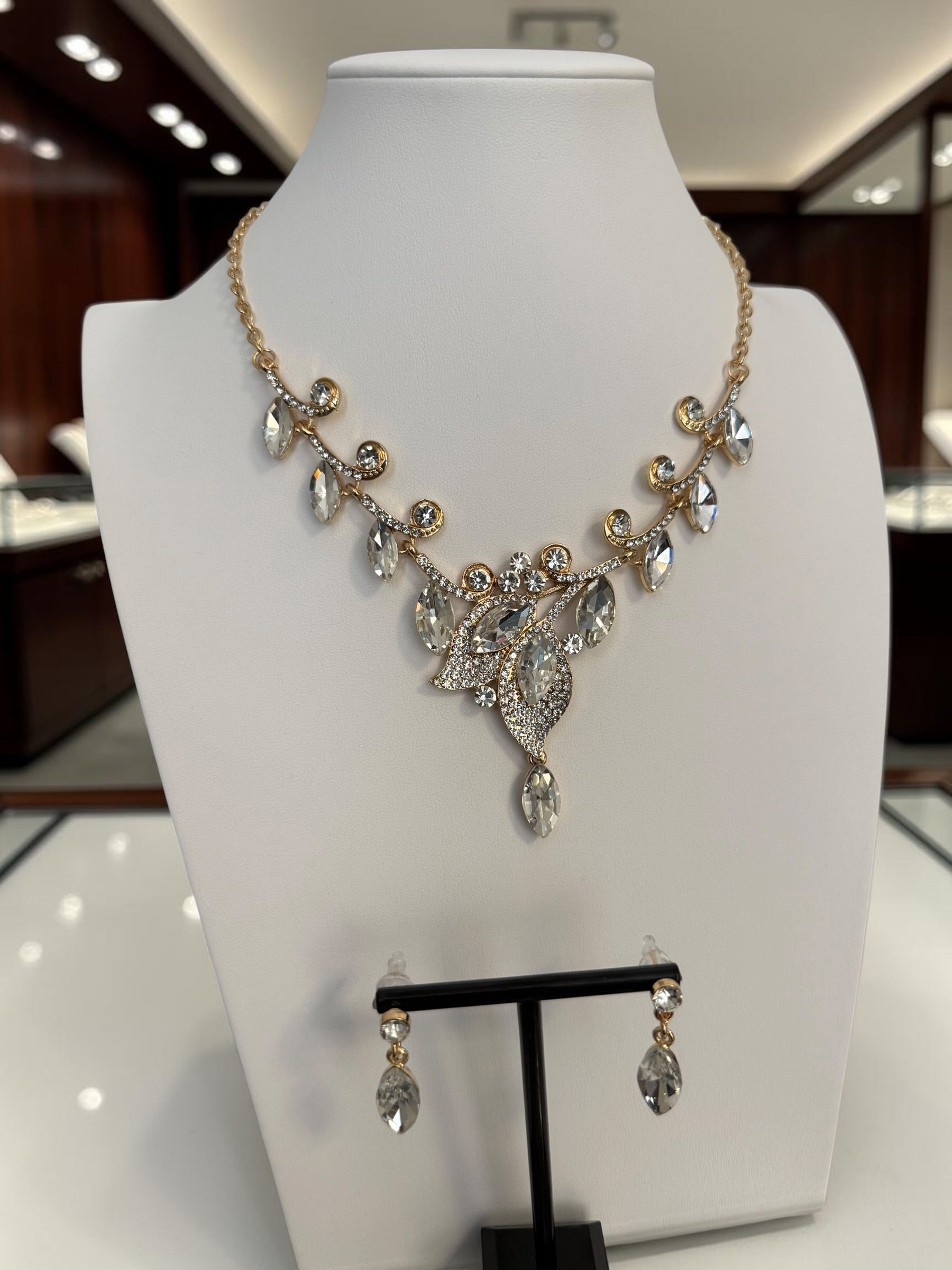 Women’s Crystal Leaf Necklace & Earrings Set – 4 Colors