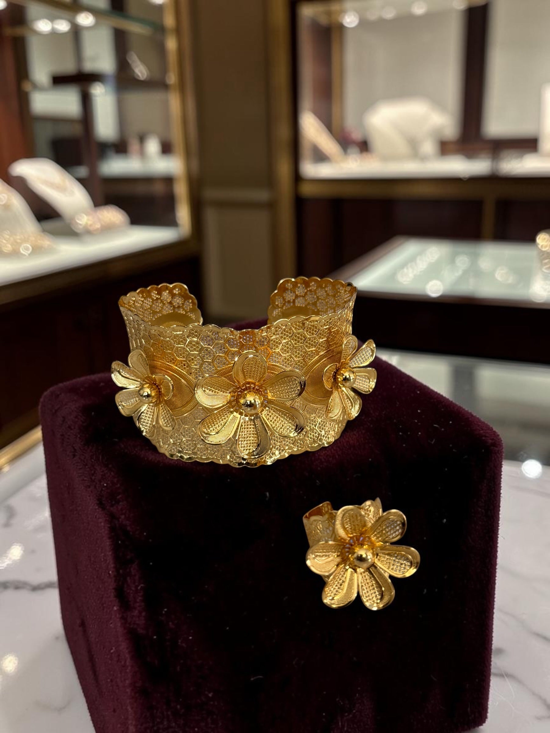 24K Gold-Plated Floral Bridal Jewelry Set – Necklace, Earrings, Bracelet & Ring 039