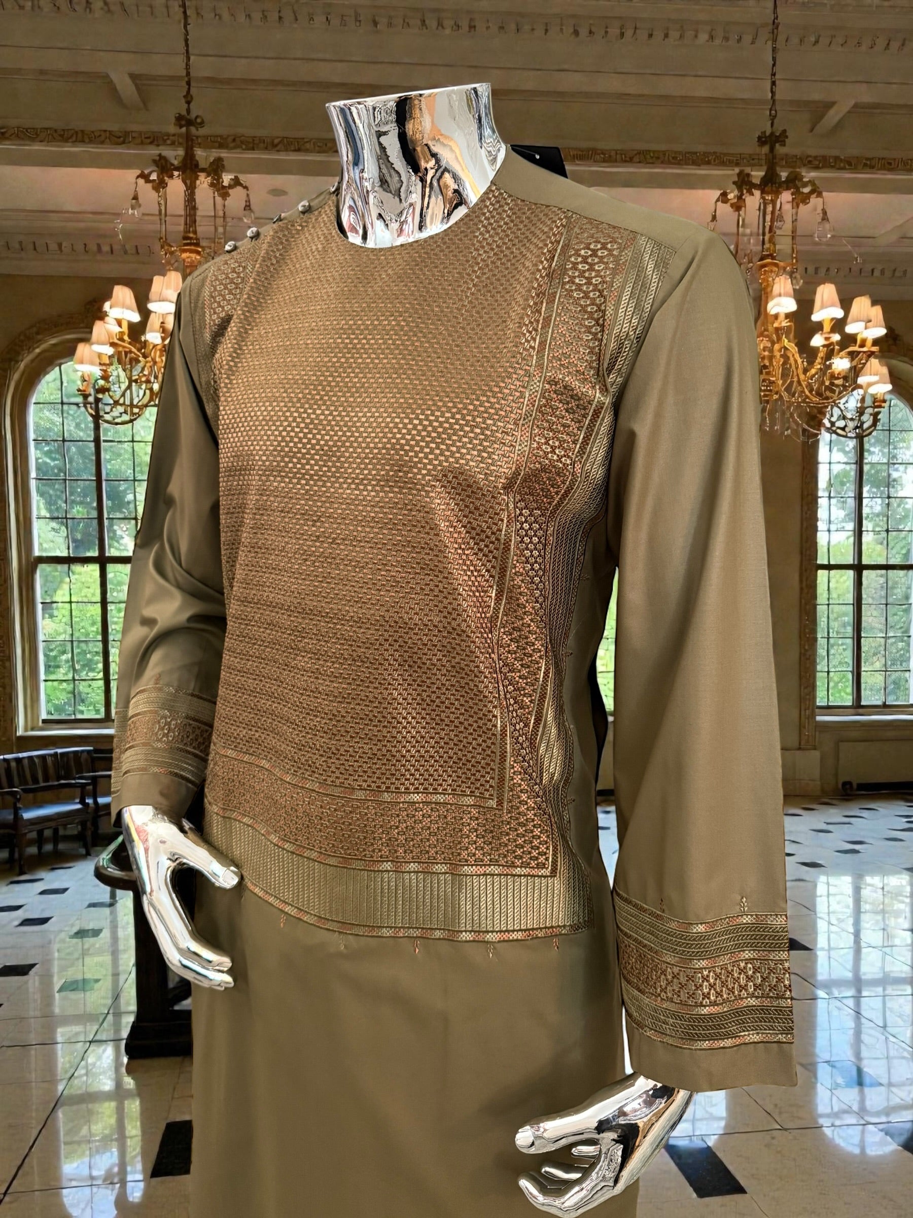 Medium Men’s Afghan Parahan Tunban – Premium Embroidered Wear