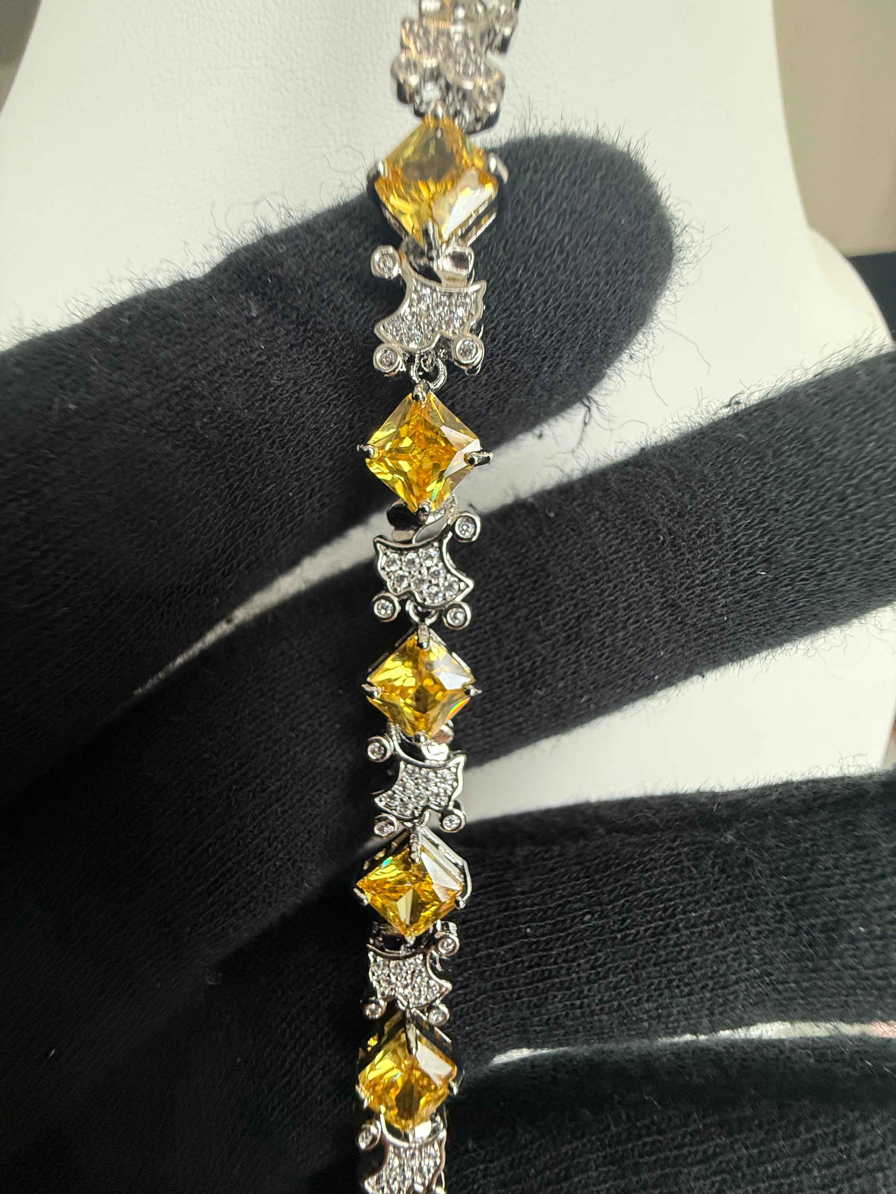 Golden Yellow Princess-Cut Crystal Link Bracelet – Silver Tone Statement Jewelry 7139