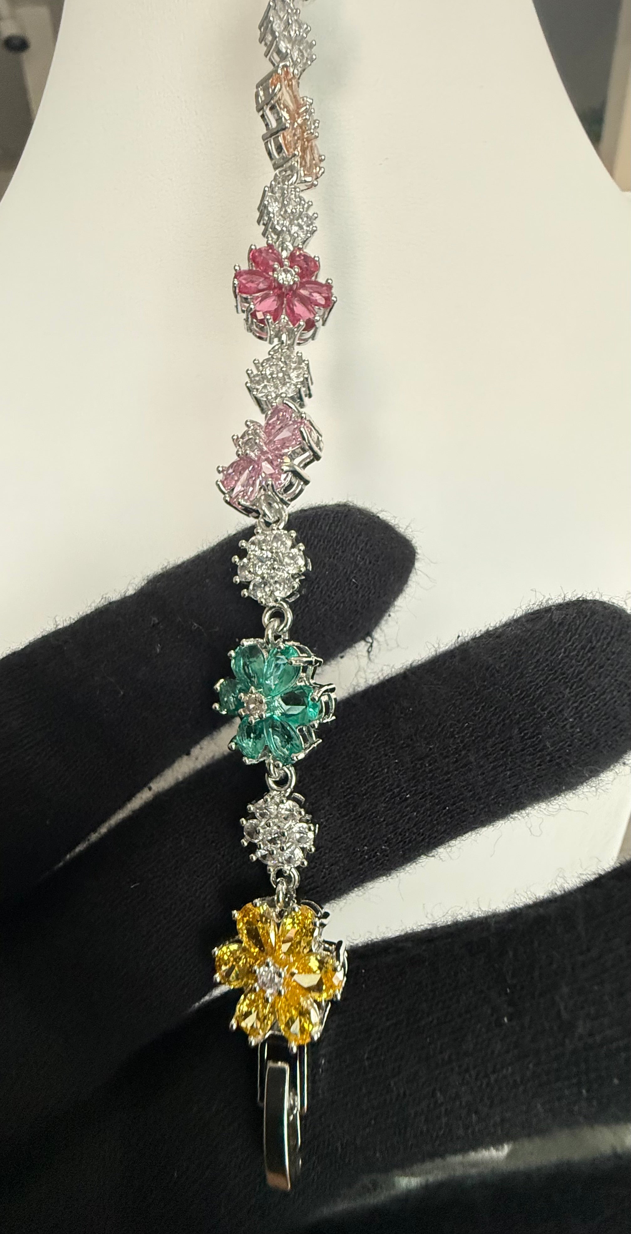 Multicolor Crystal Flower Bracelet – Silver-Tone Floral Statement Bracelet for Women 7129