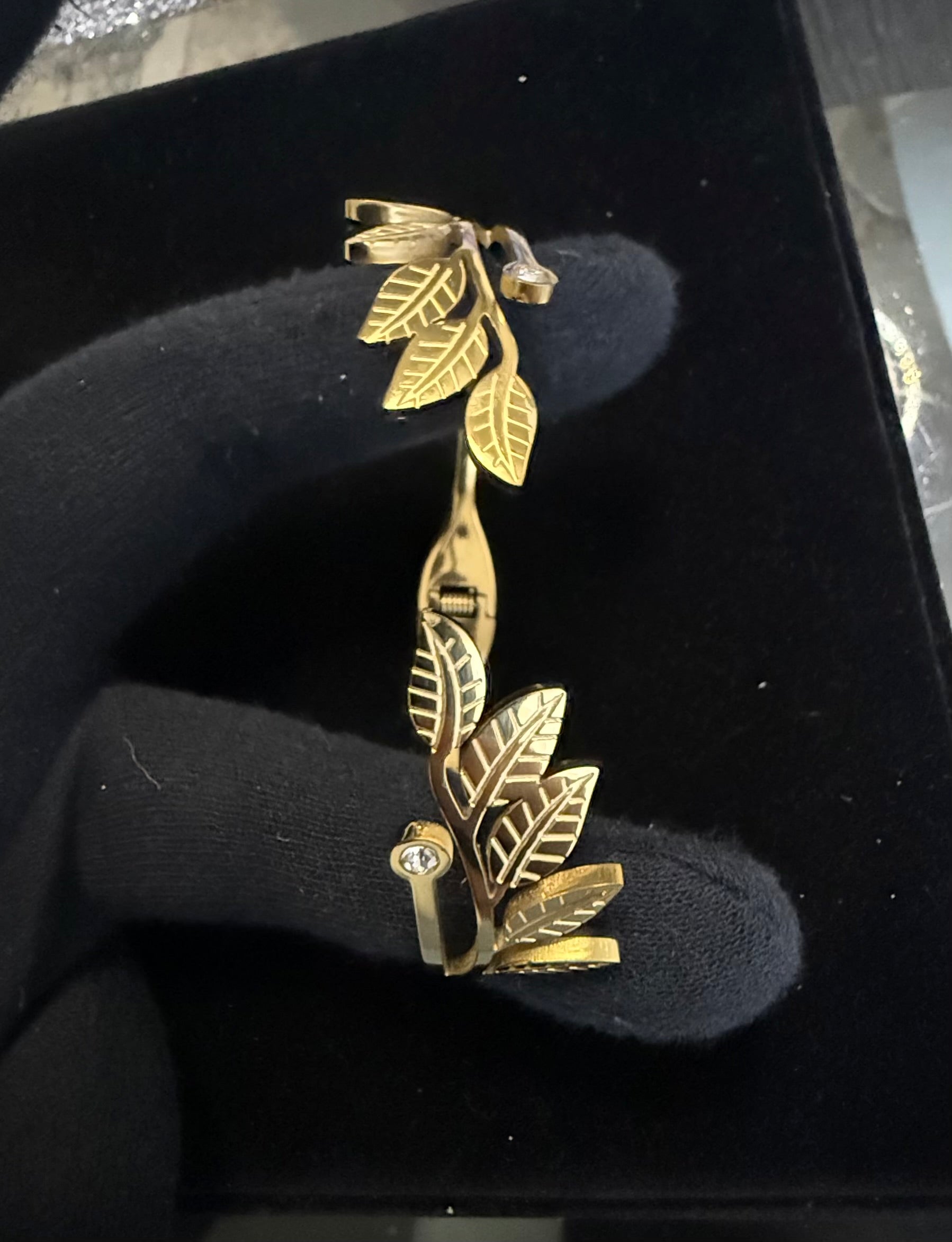 Gold Tone Leaf Vine Stretch Open Bangle Bracelet with Clear Stone Accents 8060